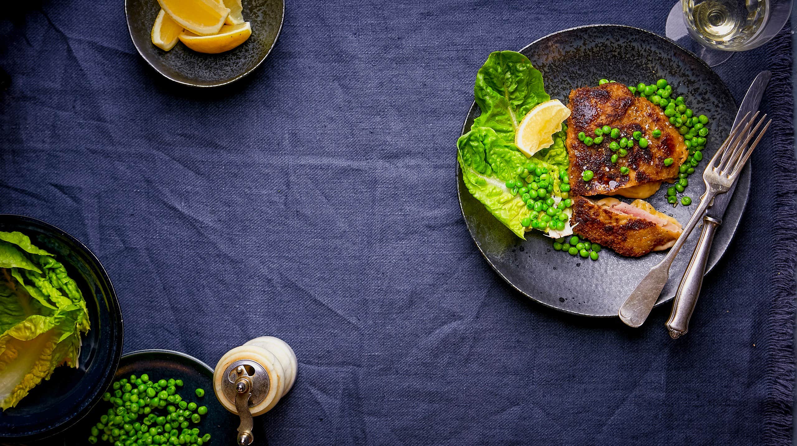 Cordon bleu recept på klassisk fylld panerad schnitzel Allt om Mat