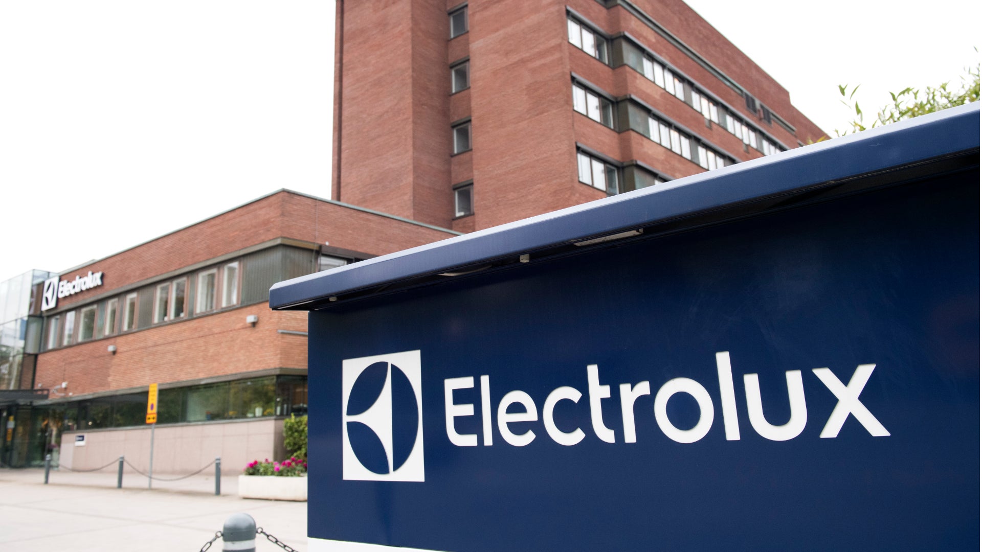 Electrolux slår förväntningarna