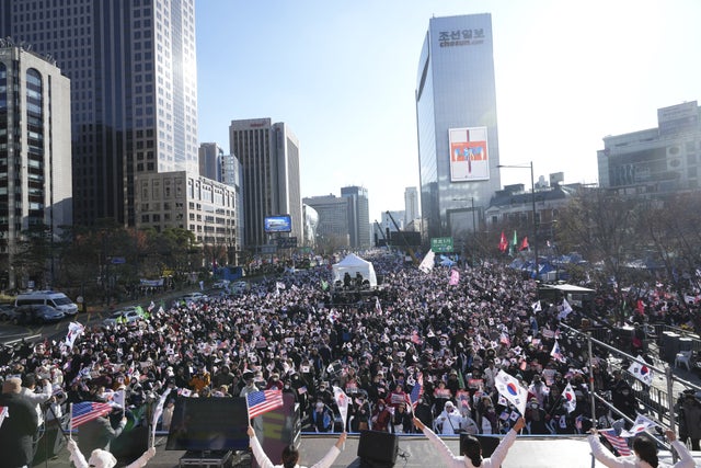 En demonstration till stöd för Sydkoreas tillträdande president Yoon Suk-Yeol i Seoul.