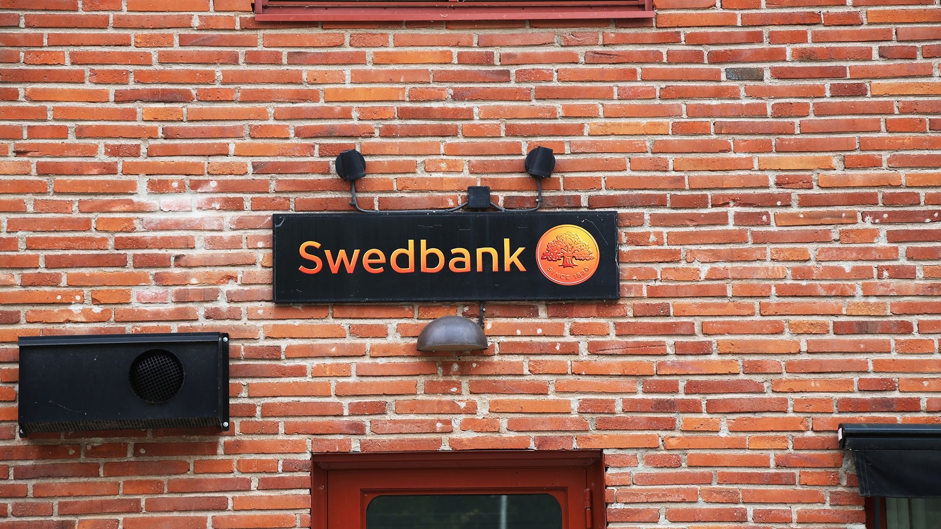 Swedbank krossar vinstförväntningarna