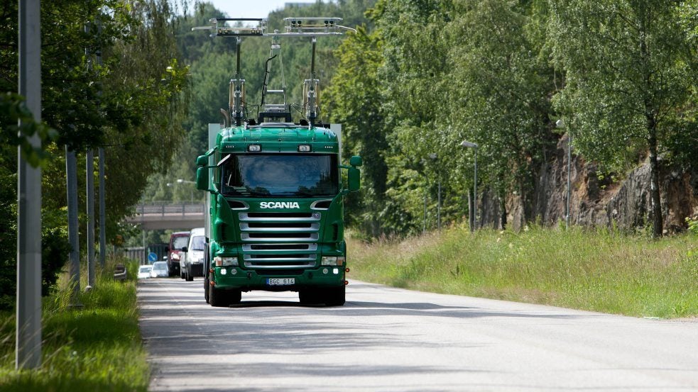 Tratons försäljning minskade något 2024