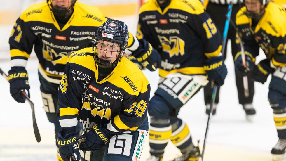 Felizia Wikner Zienkiewicz gjorde två mål när HV71 besegrade Leksand med 6–3. Foto: Axel Boberg/Bildbyrån