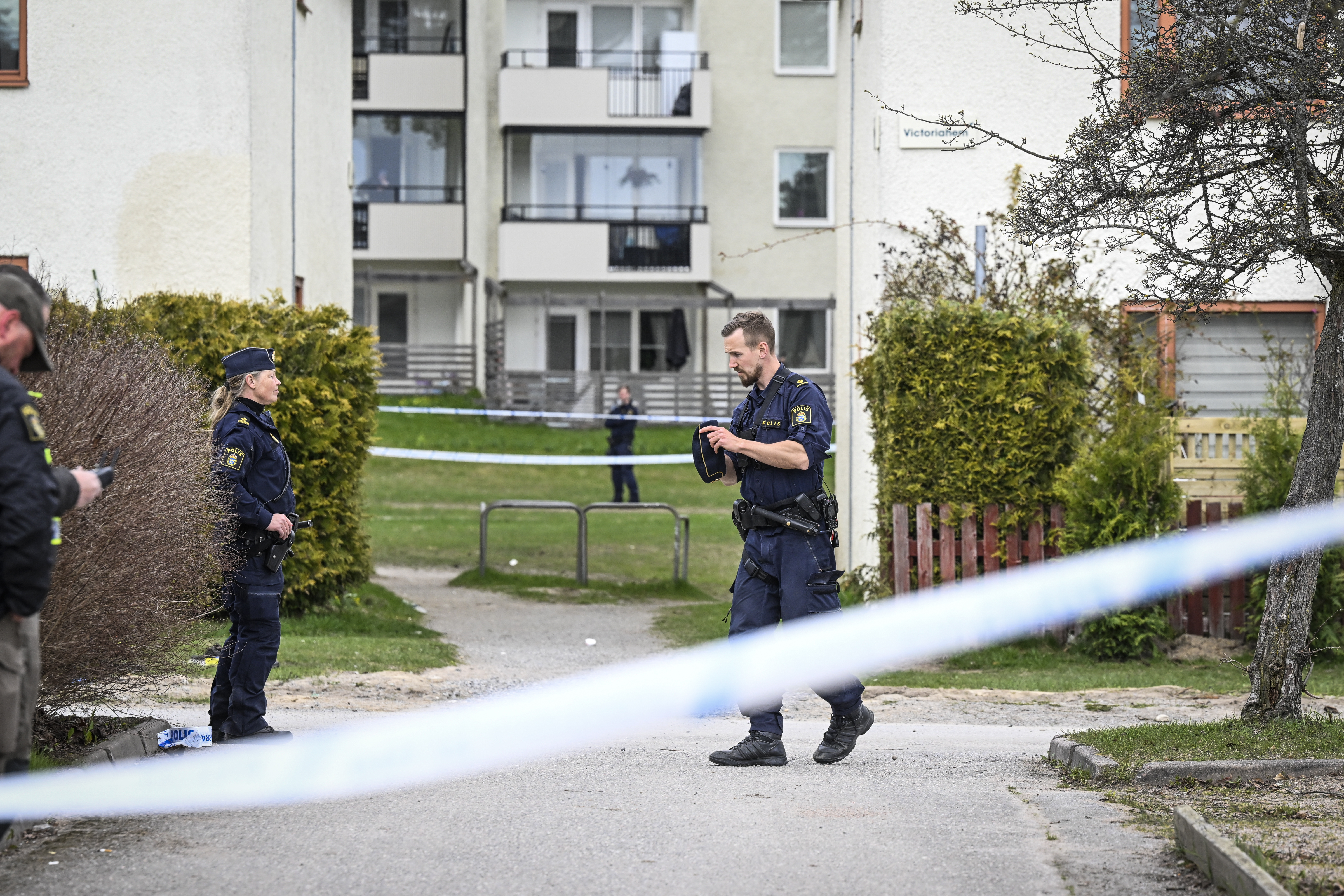 Man Skjuten I Jordbro – Två Anhållna – HD