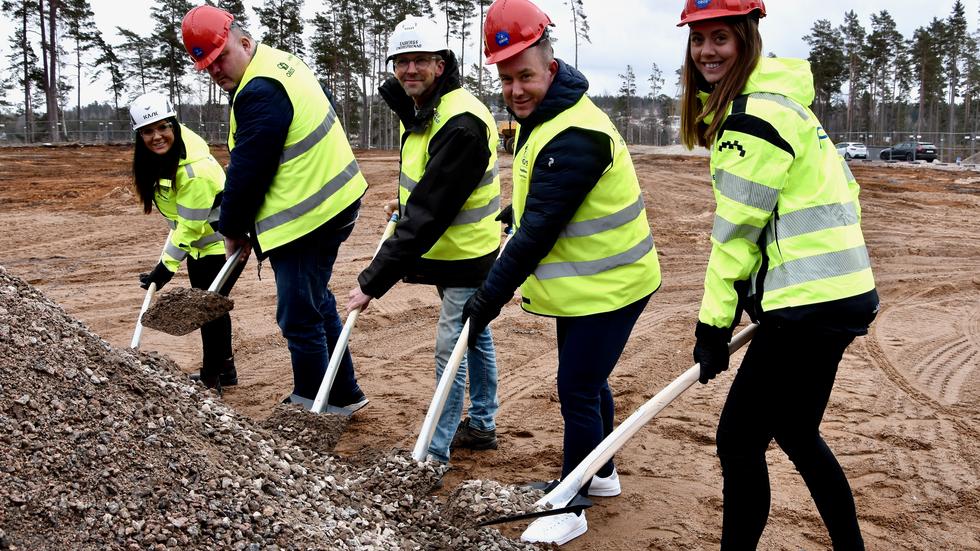I april förra året togs för spadtaget för nya bostadsprojektet Kärleksudden i Mullsjö.