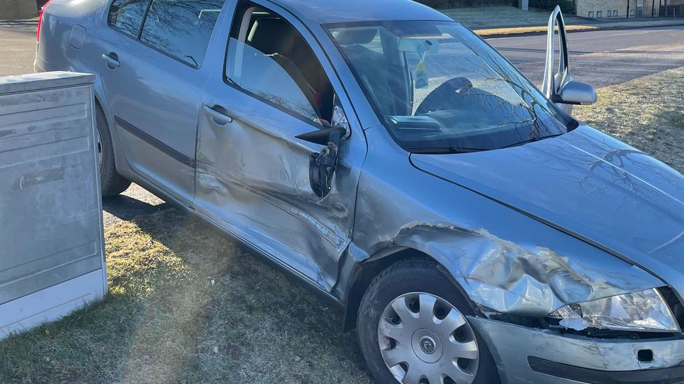 Bilen skadades efter krocken i Bankeryd.