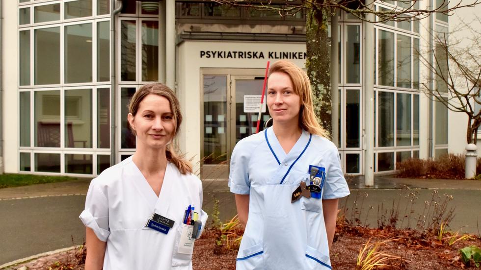 ”Att stå när någon som kämpar mot ohälsa är också en hård kamp”, säger sjuksköterskorna Lovisa Afzelius, Tranås, och Ina Brännström, Vetlanda, som arbetar på psykiatriska kliniken vid Höglandssjukhuset. Deras d-uppsats om närståendes upplevelser har fått stipendium av Vårdförbundet.