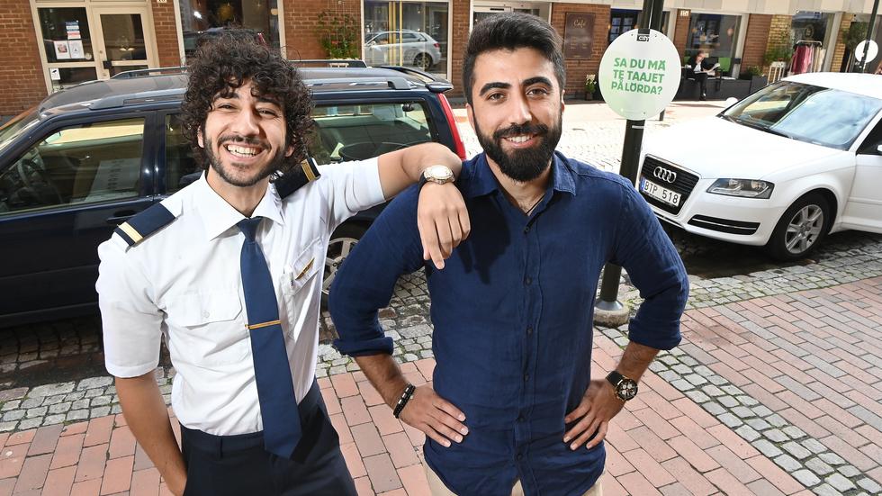 Bröderna Hayder och Mustafa kom till Jönköping från Irak 2015 – nu jobbar Hayder som ingenjör och Mustafa tog nyligen pilotexamen. 