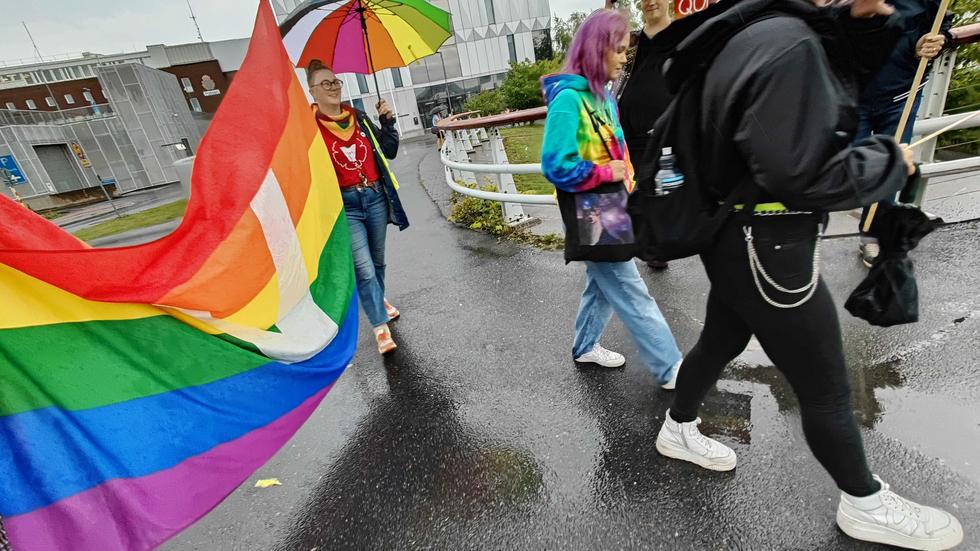 En studie från Uppsala universitet pekar mot att många homo- och bisexuella väljer att lämna Jönköping för andra städer. 
