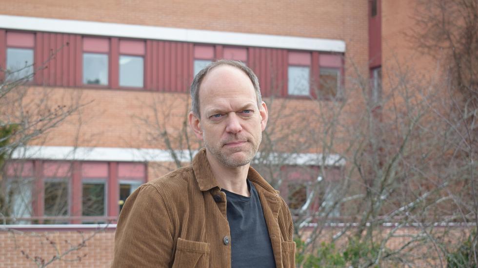 David Edenvik, biträdande smittskyddsläkare i Region Jönköpings län, tycker inte att man behöver vara orolig för att smittas av apkoppor.