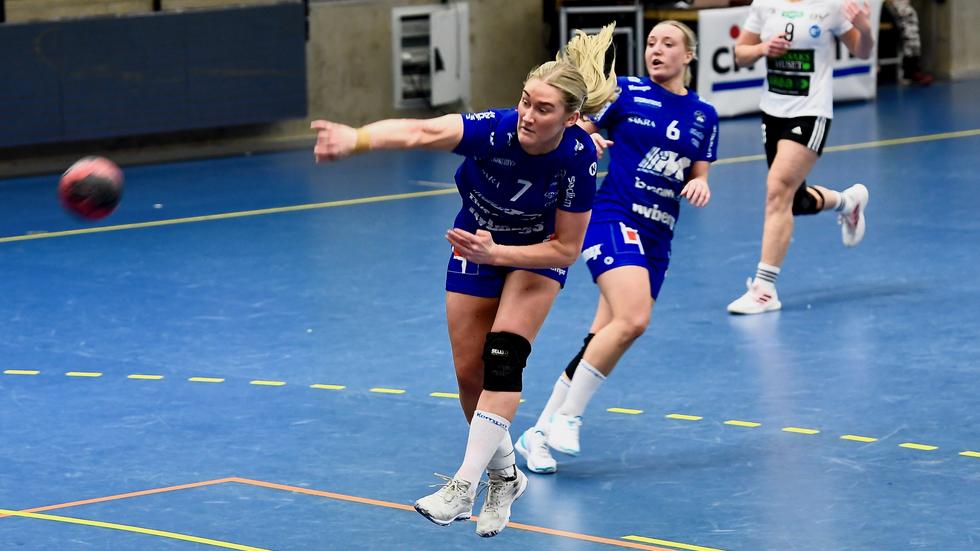 Emma Wahlströms och Elin Johanssons Hallby stod på lördagen som segrare på nytt. Detta efter 34–24 mot Eslövs IK. 