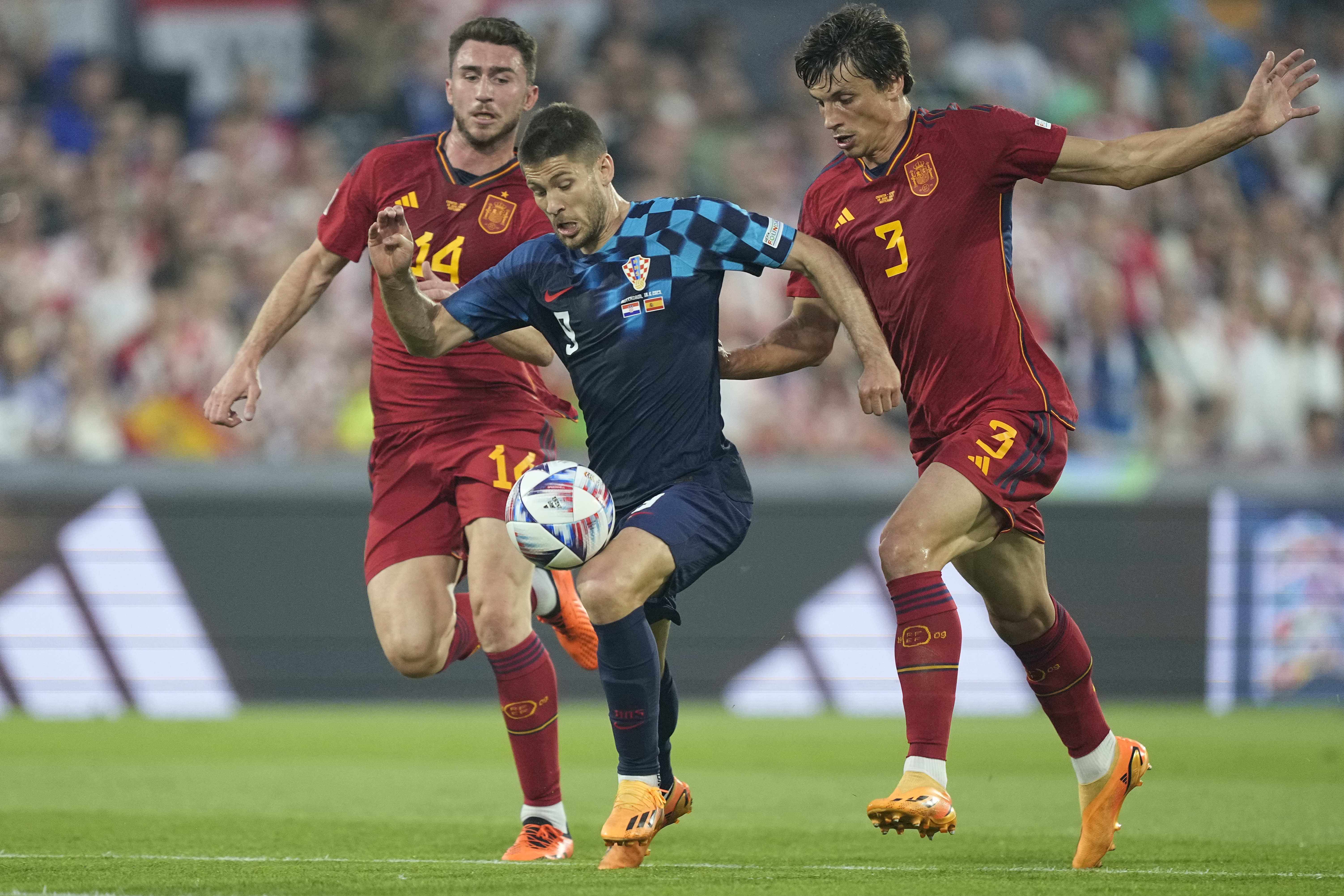 Aymeric Laporte och Robin Le Normand har bildat ett stabilt mittbackspar under EM. Arkivbild.