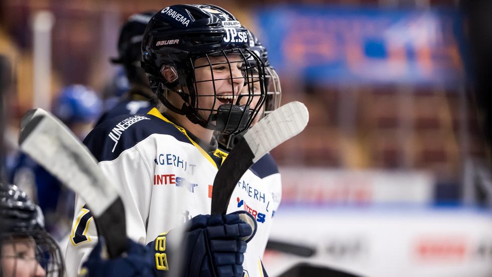 Thea Johansson har förlängt sitt kontrakt med HV71. Foto: Daniel Eriksson/Bildbyrån