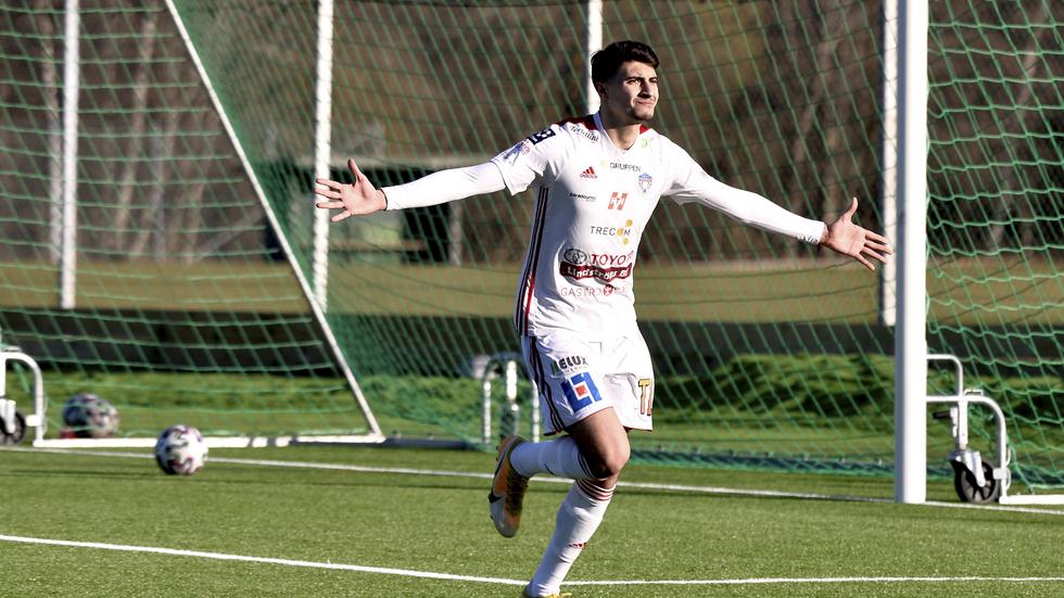 Amar Muhsin blev målskytt i andra minuten mot Åtvidaberg och såg till att Assyriska fick en drömstart. Matchen slutade 0–2.