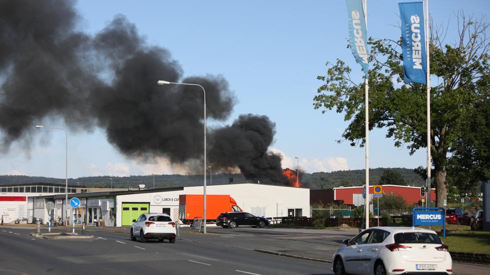 Branden startade strax efter kl 18-tiden. Bild: Mattias Landström
