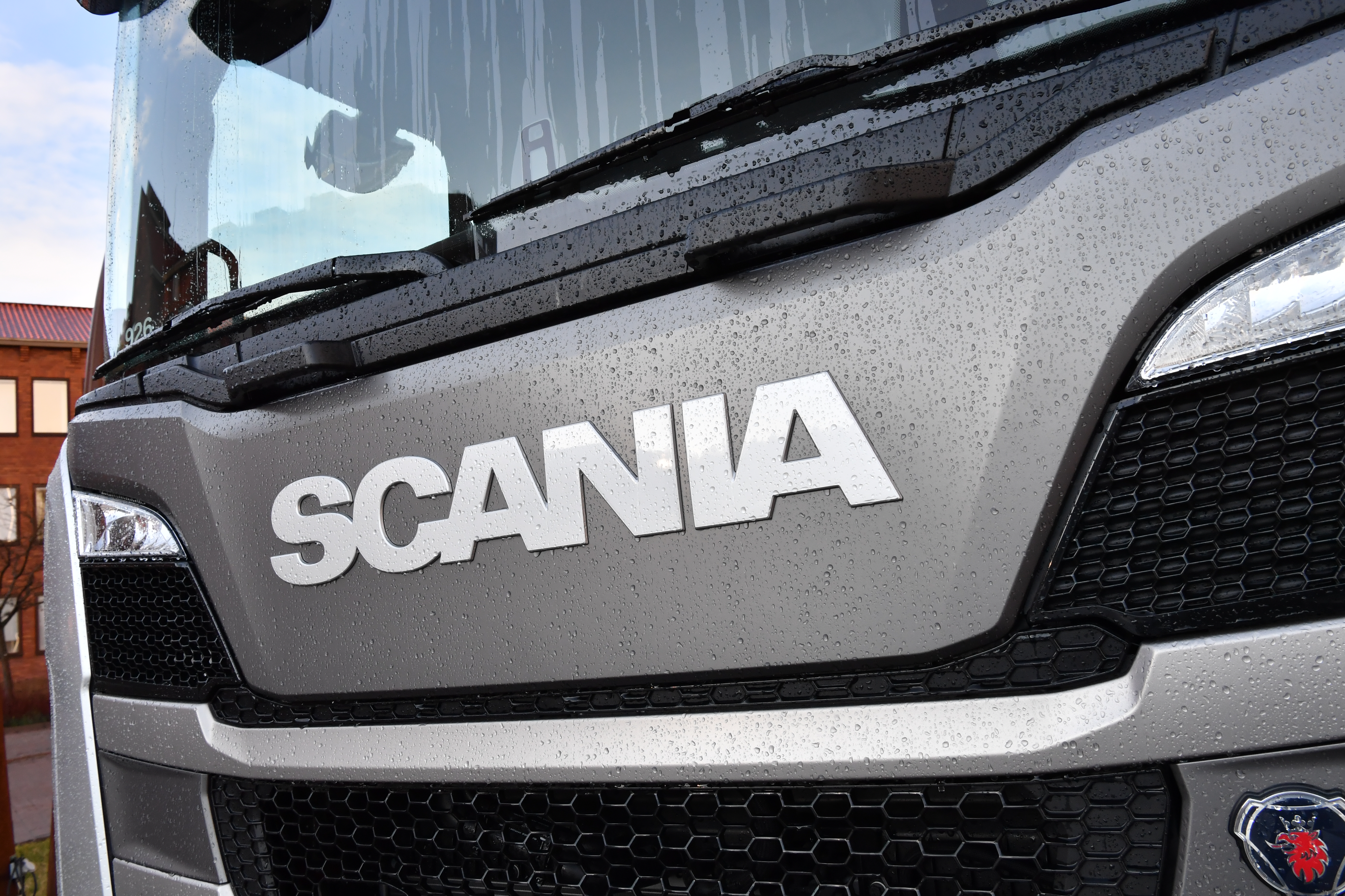 Miljardböter väntar Scania