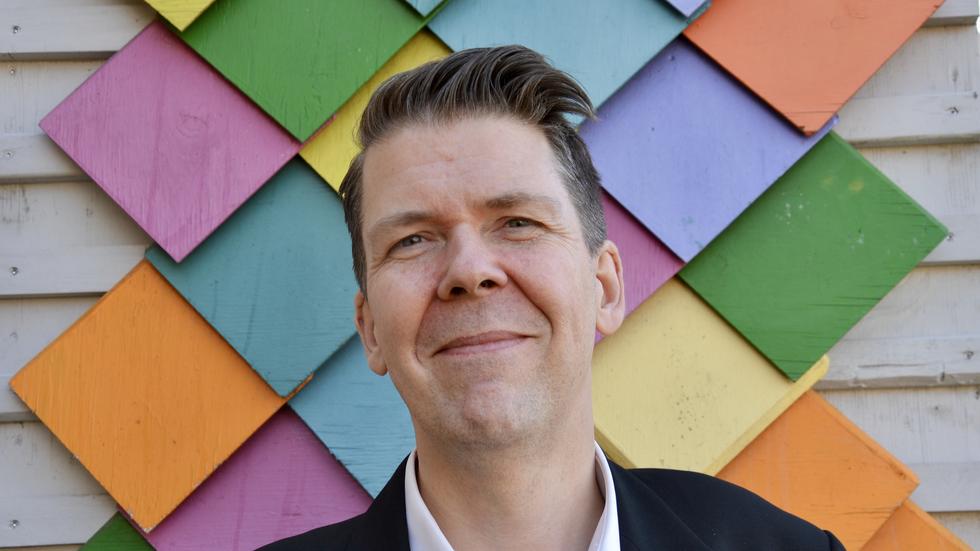 Henrik Hermansson lämnar kulturprojekten i Jönköpings kommun. Nu satsar han på skribenter i Jönköpings län.