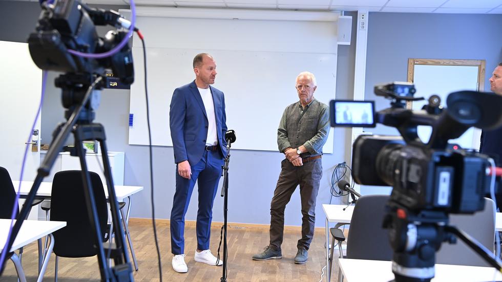 Johan Lindbom presenterades av klubbens ordförande Anders Wilander  som ny Klubbdirektör i HV71.
