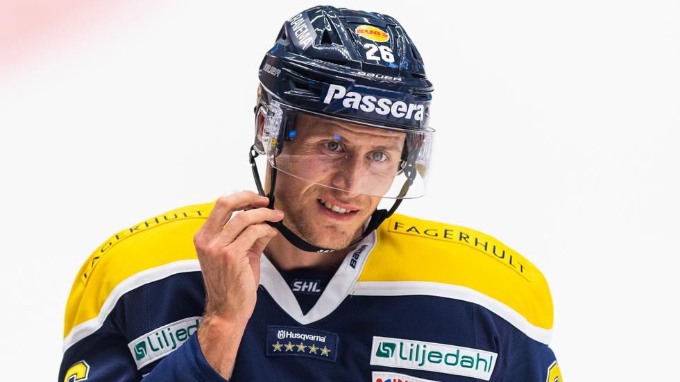 ”Det är inte den här målbilden jag hade för oss”, säger Alexander Bergström om HV71:s blytunga SHL-säsong. Foto: Mathias Bergeld/Bildbyrån