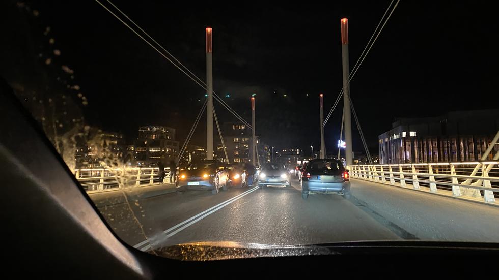 Trafikolycka på Munksjöbron. Foto: Läsarbild.
