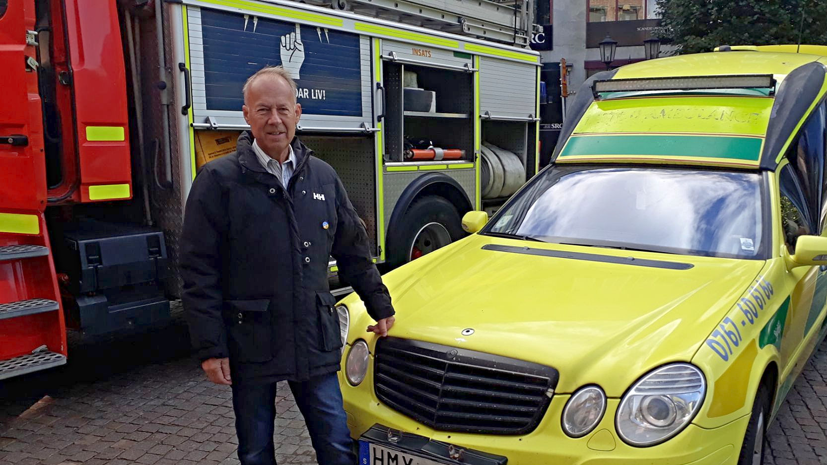 Hans bidrag bekostade en ambulans till Ukraina