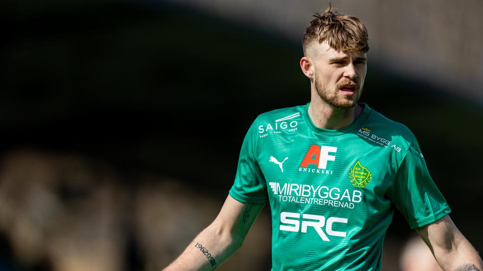Albin Bjurnemark är klar för J-Södra och kontraktet sträcker sig över säsongen 2025. 