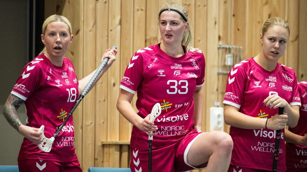Malmö FBC:s tre målskytter: Rebecca Mårtensson, Maja Ekström och Sol Julia Johansen 