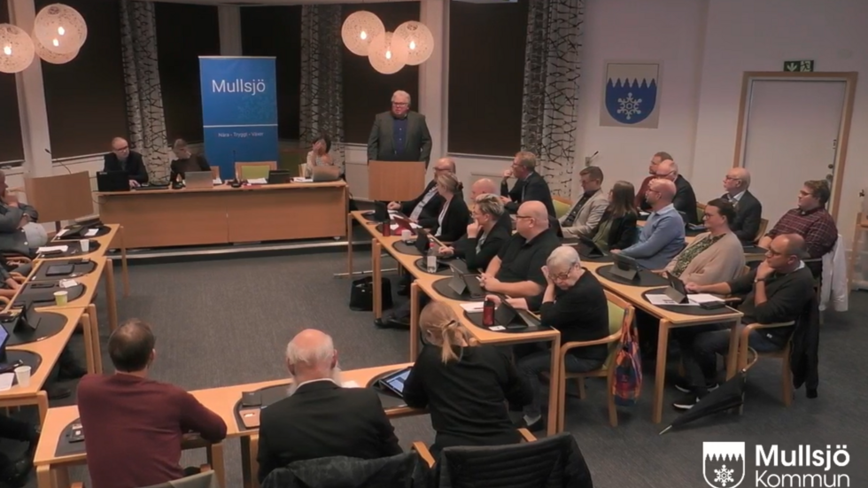 De nyvalda ledamöterna i Mullsjös kommunfullmäktige möttes under tisdagskvällen. 35 ledamöter har blivit 31.