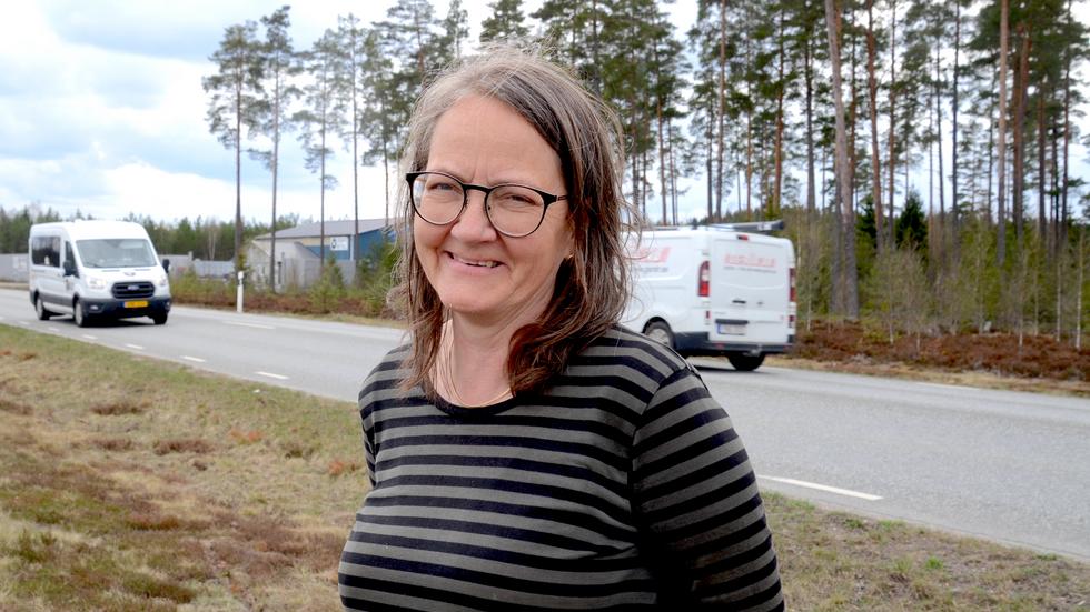 Mycket talar för att återvinningscentralen kommer att flytta hit, till  ett område norr om Skillingaryds metall – mellan Riksettan och järnvägen. Anna Karin Slunge (S) är glad över att nu få gehör för sin idé.