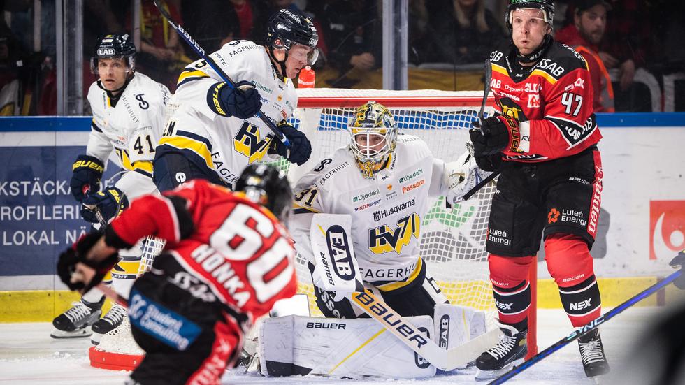 Försäsongen är nu lagd till handlingarna och på lördagen spelade HV71 säsongens första SHL-match. Foto: Simon Eliasson/Bildbyrån