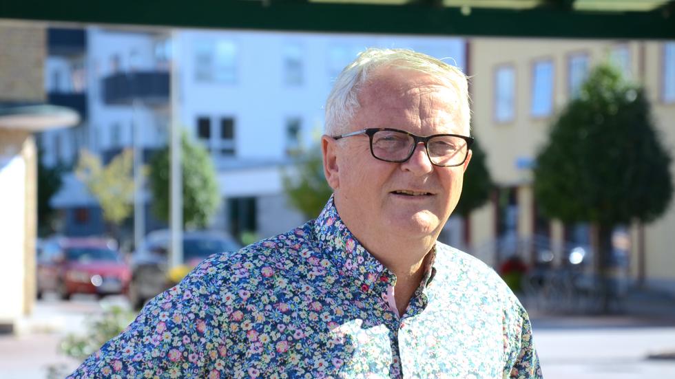 Vårdcentralens flytt till centrum i Vaggeryd och bygget av ett nytt badhus samt biståndsbedömt boende är Thomas Axelssons tre viktigaste frågor.