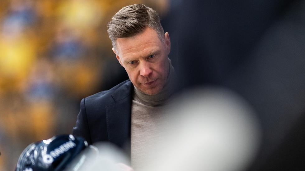 Nicklas Rahms tid som huvudtränare för HV71 är över. Det stod klart på söndagen. Foto: Mathias Bergeld/Bildbyrån