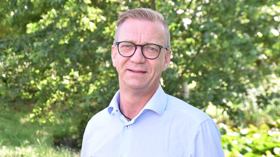 Per Eriksson (C) blir avgående regionråd för regionledningen. Men han sitter kvar fram till nyår och fortsätter även tills vidare som ordförandeskapet i nämnd för arbetsmarknad, näringsliv och attraktivitet (ANA).