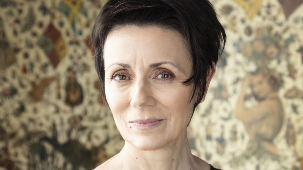 Den argentinska författaren María Sonia Cristoff föddes 1965. Sedan tidigare finns romanen ”Håll mig utanför” på svenska.