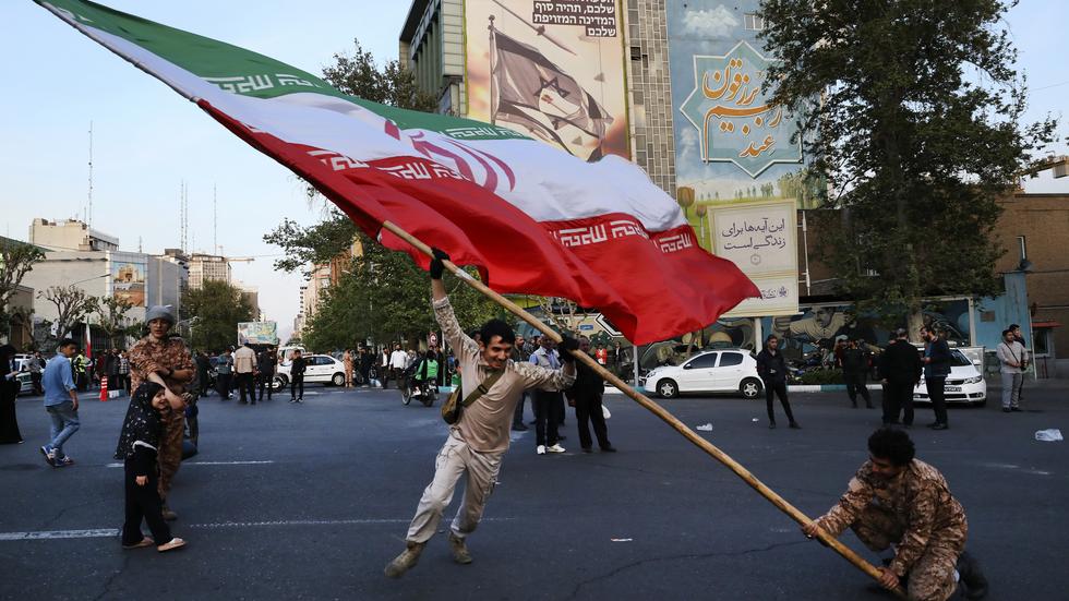 Anti-västliga demonstrationer i Teheran. 
