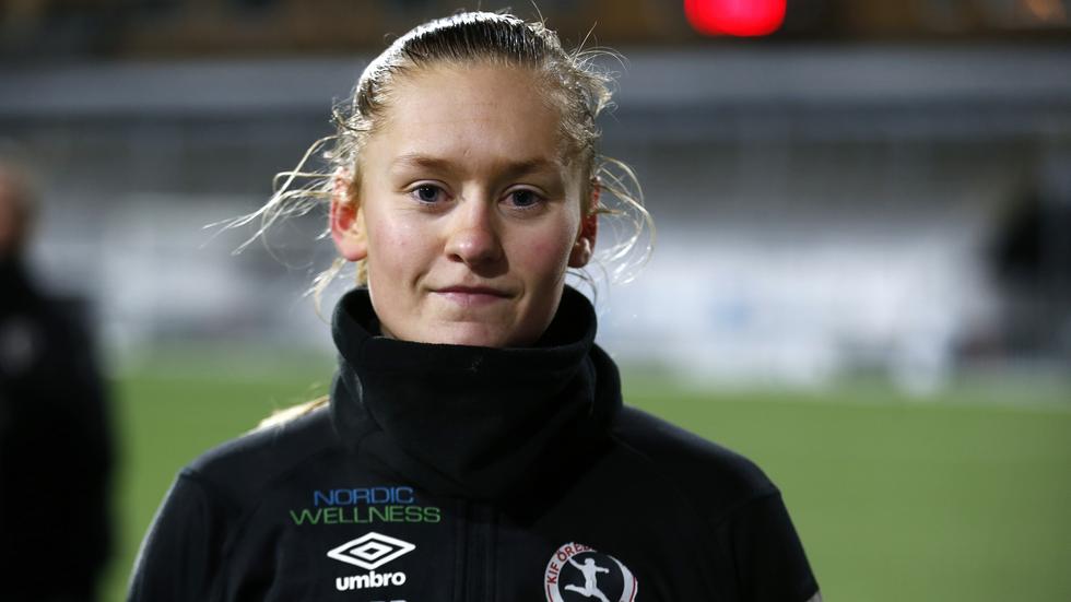 Nora Harnes Håheim. Den första norska spelaren i Kif Örebro någonsin.
