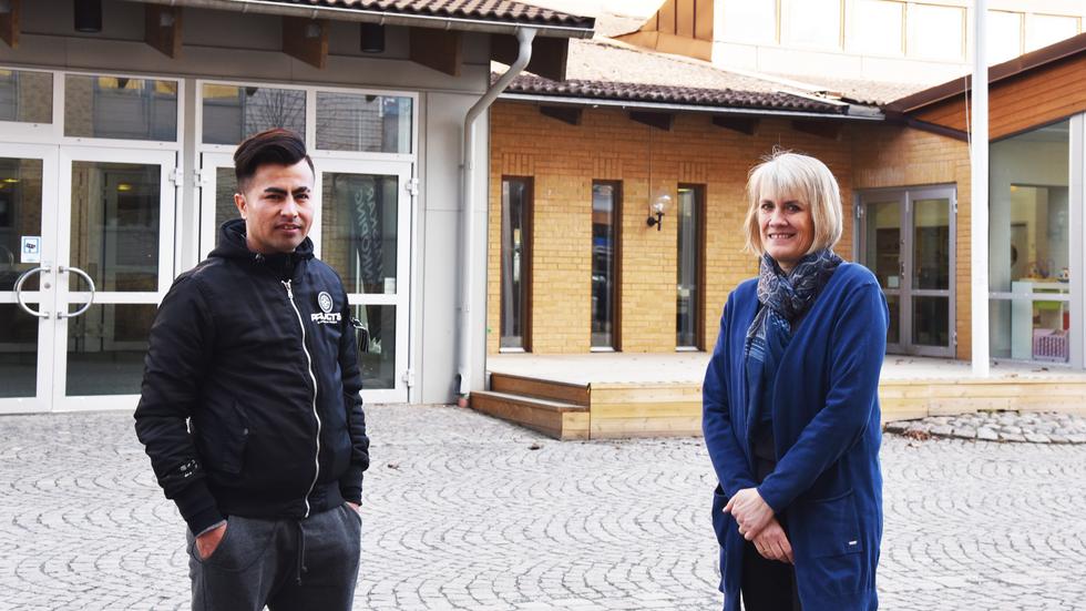 Abdullah Mohamadi och Ulrica Heidari utanför Pingstkyrkan i Jönköping.