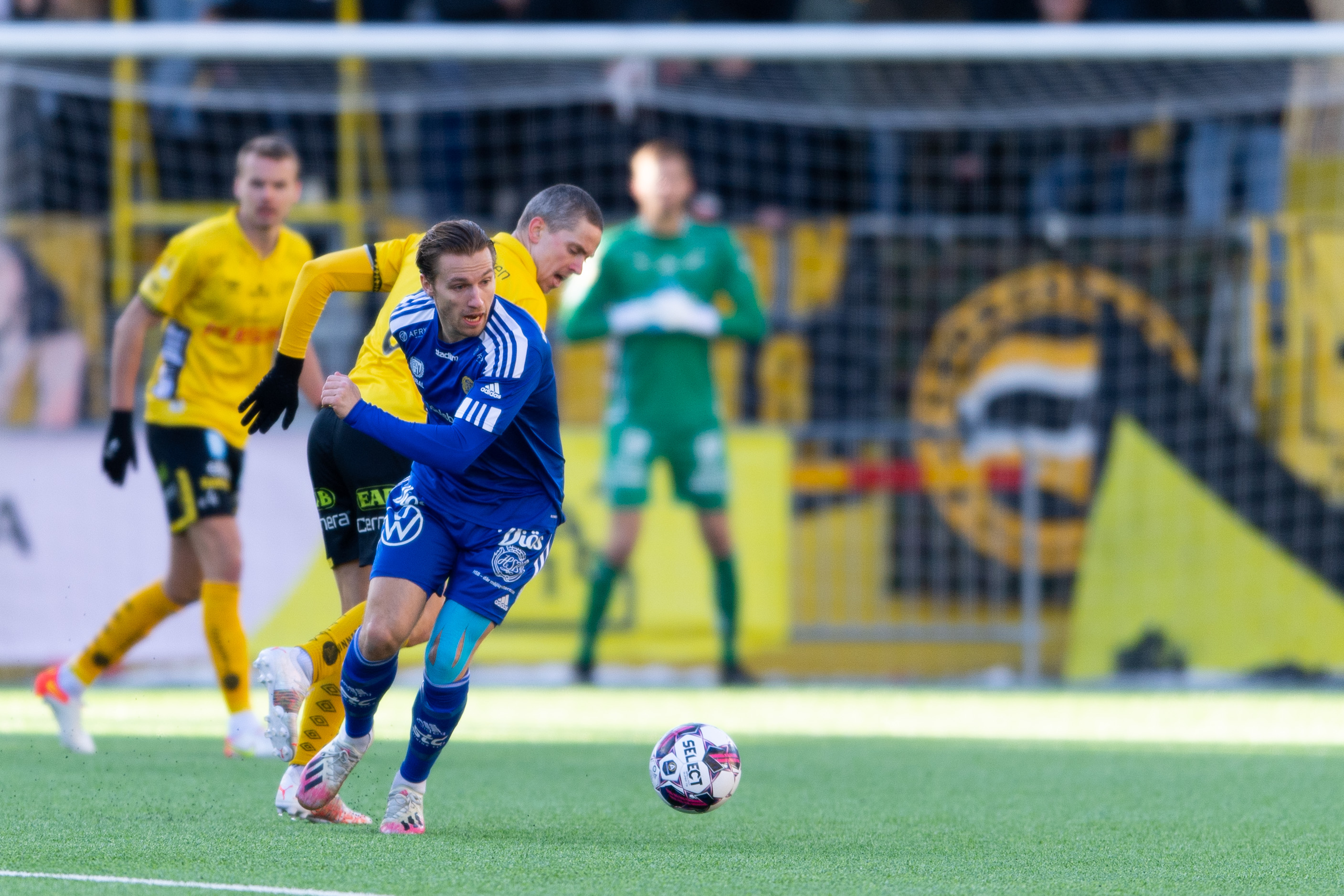 Spelade På Smärtstillande Hela Hösten Nu Går Stensson Kamp Mot Klockan För Premiären 