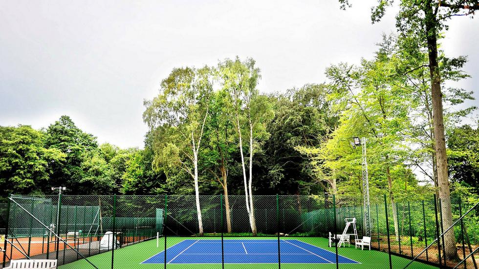 Det finns planer på att bygga en tennishall vid tennisbanorna i Pålsjö skog.