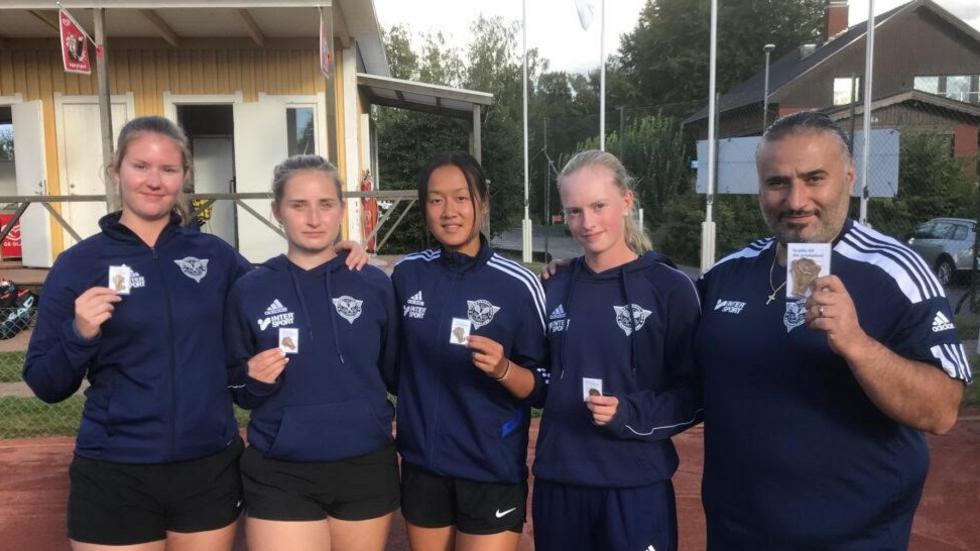 Tabergsdalens damer vann SM-brons. Från vänster: Stina Johannesson, Josefin Andersson, Olivia Bjursten, Tilde Grund och Ankido Marko.