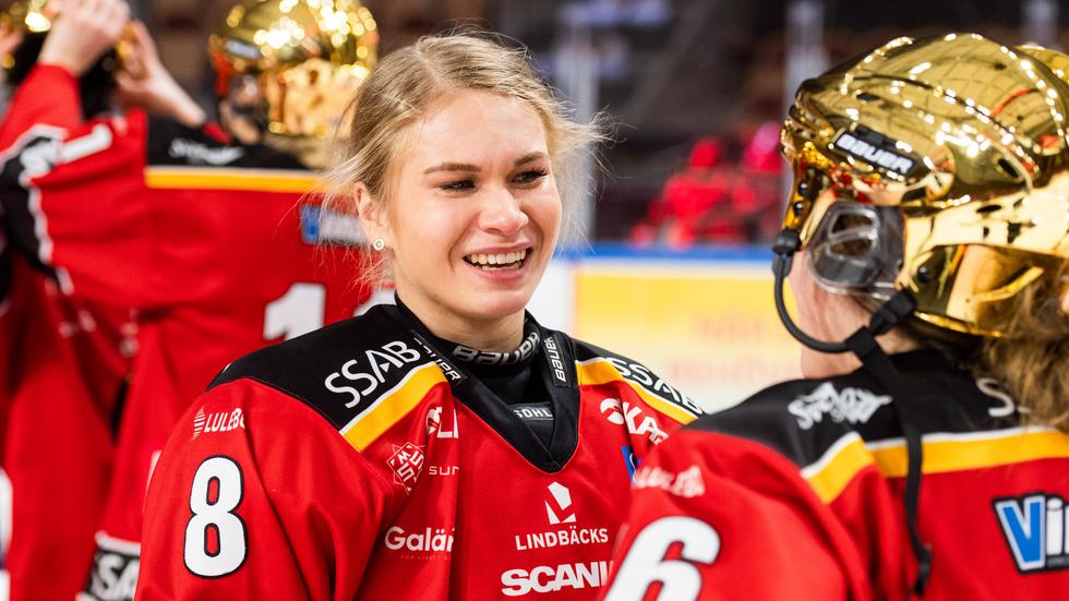 Den 22-årige backen Ebba Berglund är klar för HV71. 