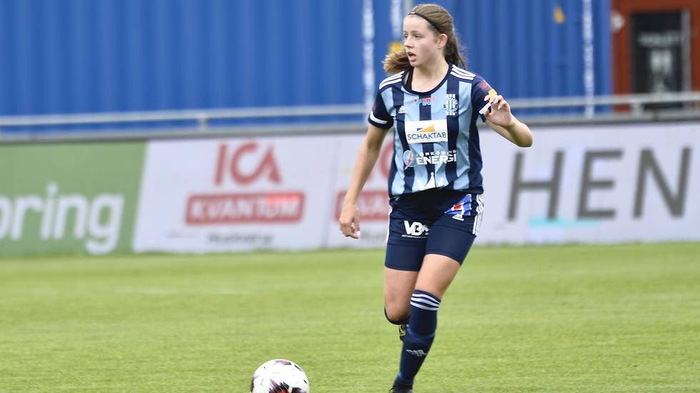 Emma Holmqvist får chansen i landslaget. 