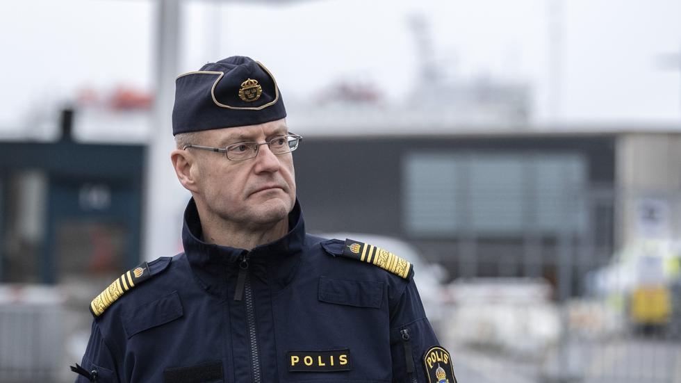 Mats Löfving, biträdande rikspolischef, pekar ut Jönköping som en av städerna som är särskilt drabbade av problematiken med klanbaserade kriminella nätverk. Foto: Foto: Johan Nilsson /TT