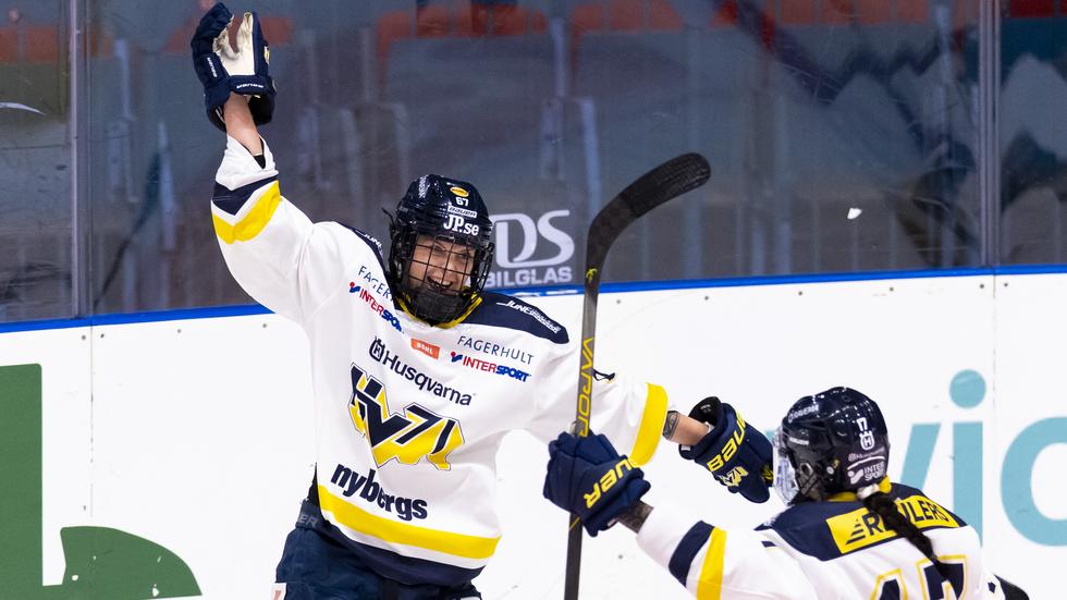 Michalle Löwenhielm avgjorde i förlängning när HV71 vann den första kvartsfinalen mot Modo. Foto: Andreas Sandström/Bildbyrån