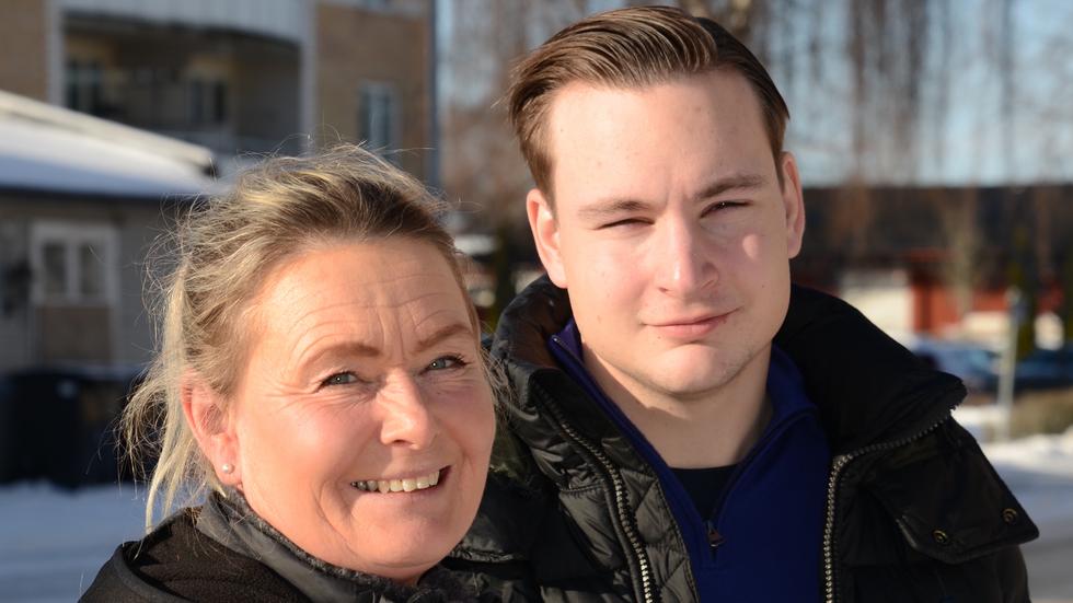 Petra Olofsson (SD) och Alex Johansson (M) har lärt sig mycket; både på kurserna för nya politiker och på jobbet i nämnderna.