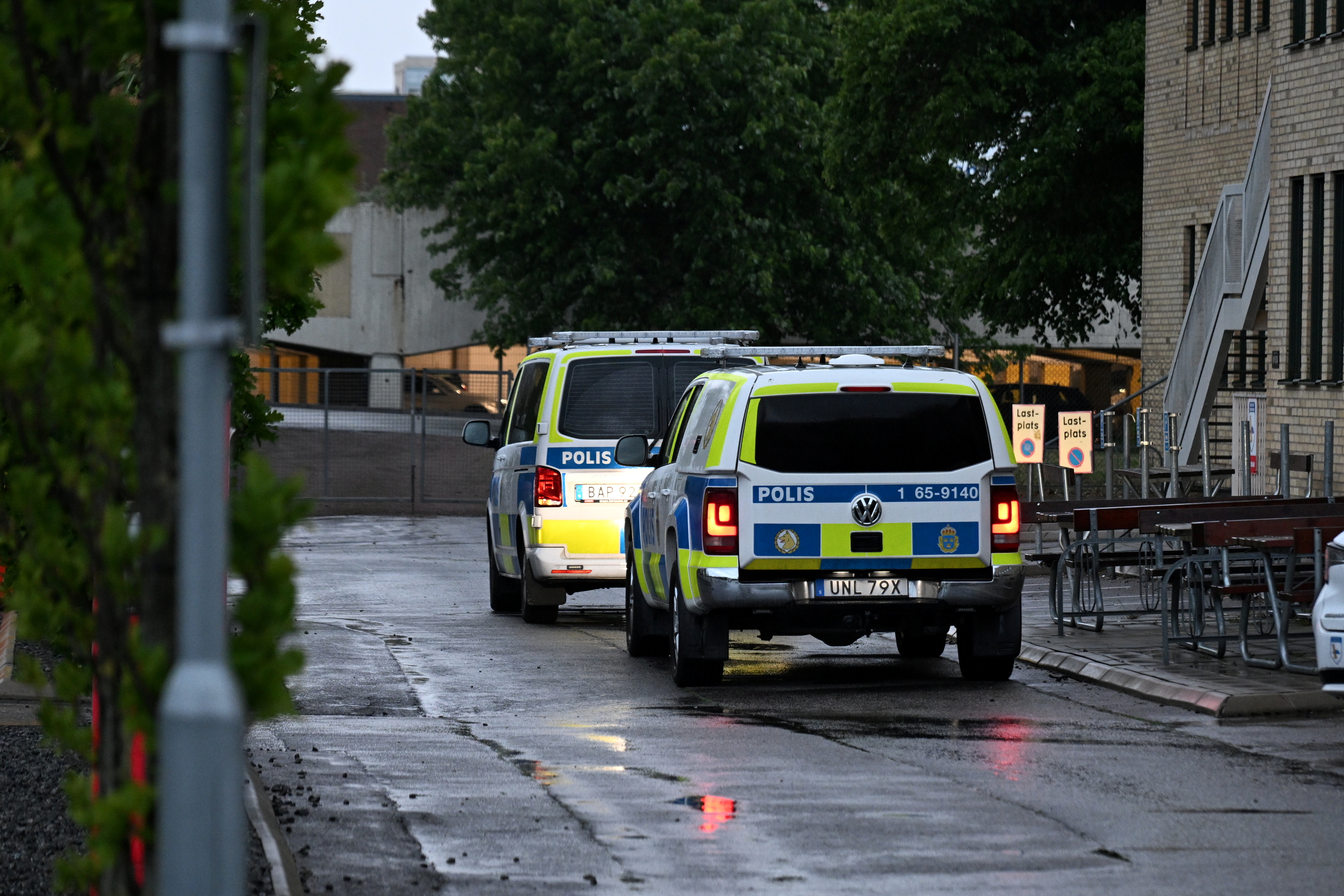 Man Skjuten Av Polis På Rosengård Förd Till Sjukhus Skånska Dagbladet 