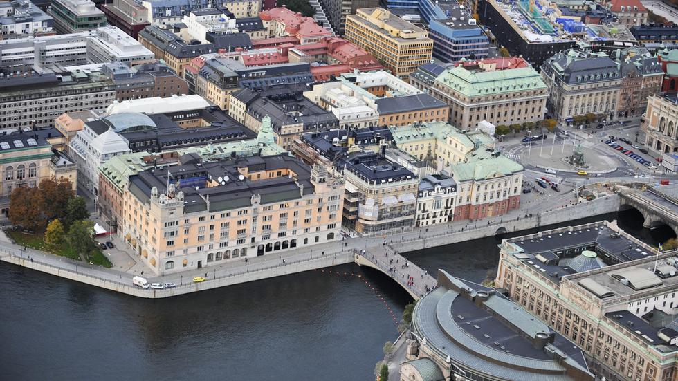 Flygbild över Rosenbad, Sagerska huset och UD i Stockholm. Arkivbild.