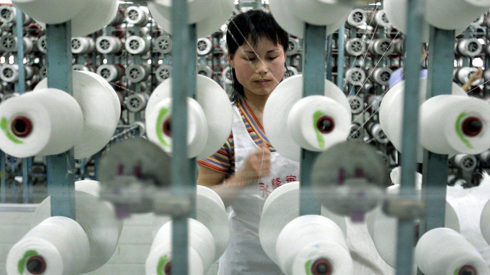 Textilarbetare i den kinesiska staden Shaoxing.