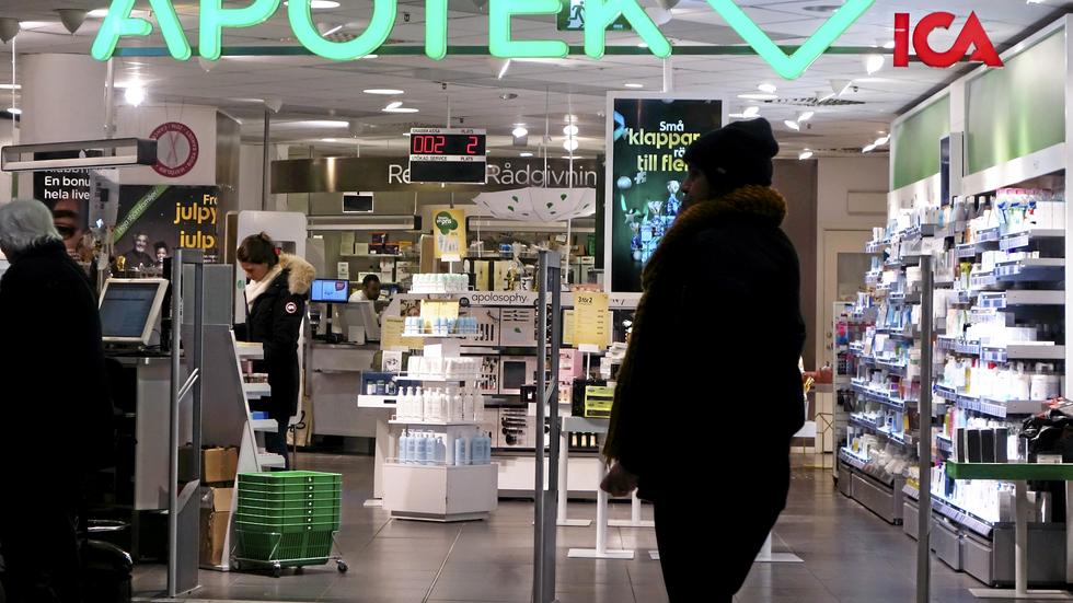 Apoteket Hjärtat, med flera apotek i Jönköping, agerar efter medielarmet att allt fler unga köper avancerade hudvårdsprodukter. 