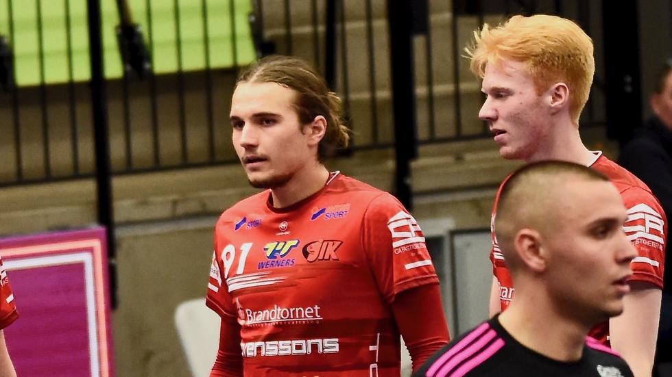 Anton Gröön, till höger, fortsätter i Jönköpings IK.