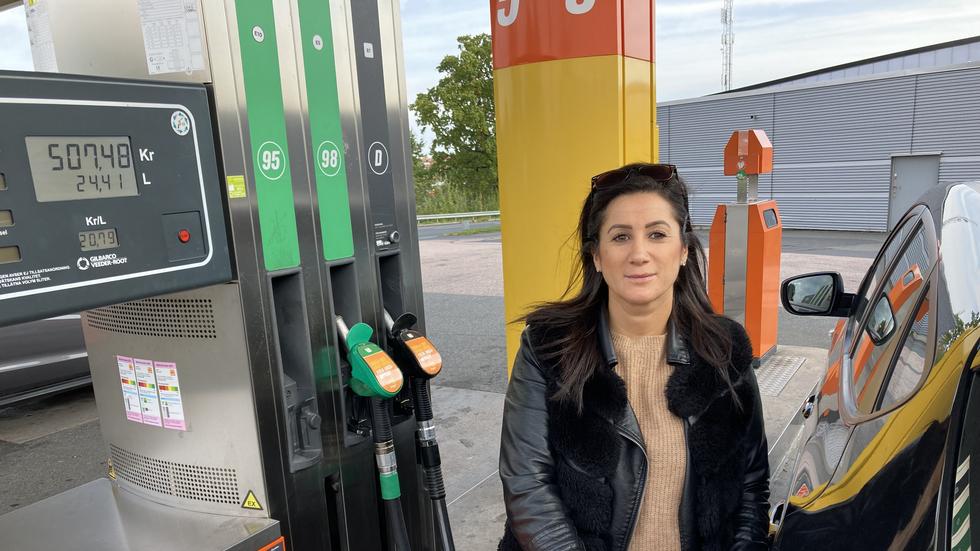 Rima Kara tycker att ett rimligt bensinpris i dag skulle vara runt 18 kronor litern.
